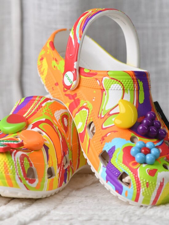 Pre-Owned! Size: 6 Men/8 Women | Trix Cereal x Crocs Classic Clog | main image 8